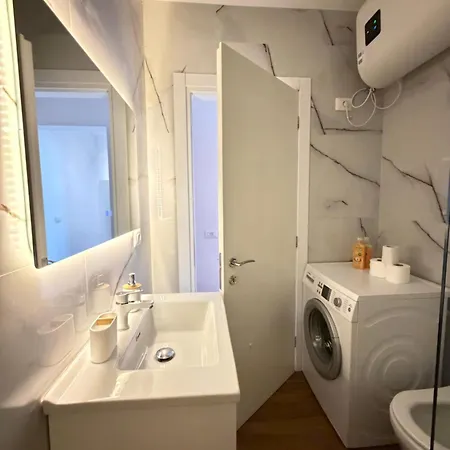 Apartment Feel At Group